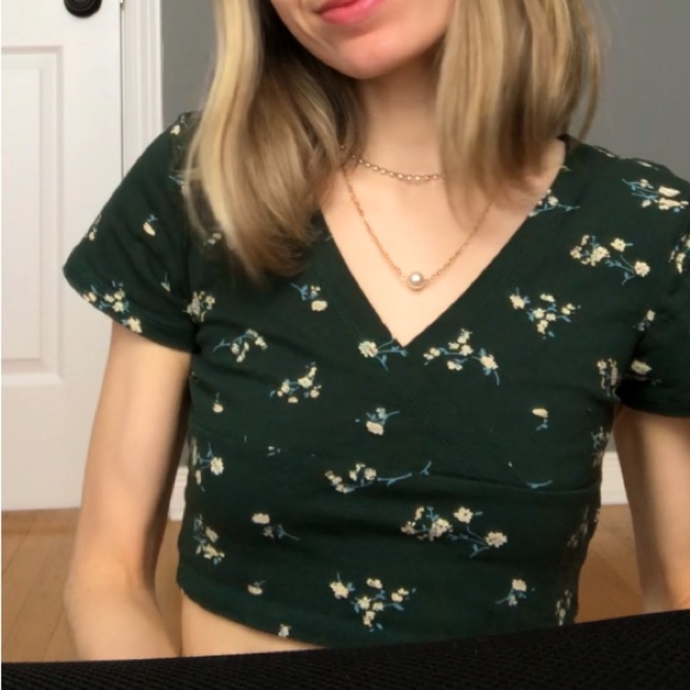Green cross-front crop top